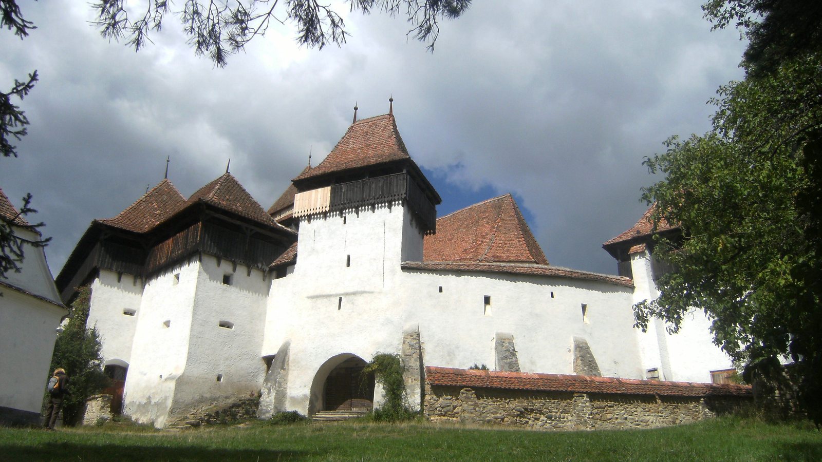 Viscri — biserica fortificată a satului (nu casa Regelui Charles)