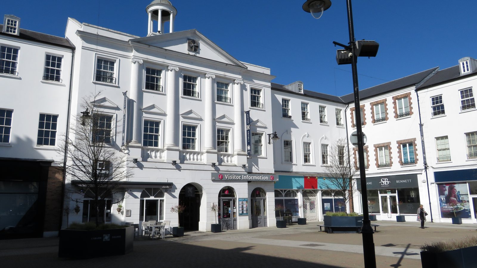 Lisburn Square, în centrul orașului Lisburn, Irlanda de Nord, în 2018